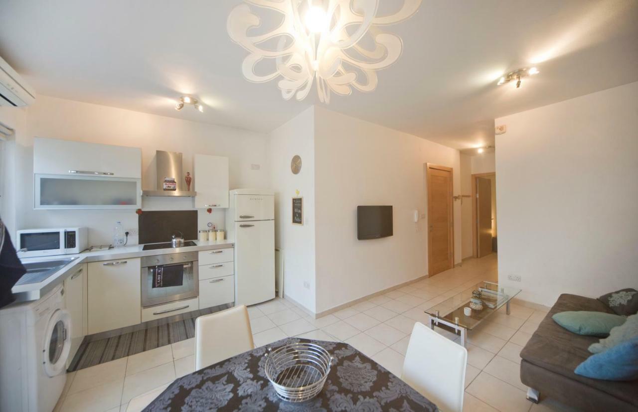 Bm1 - Blue Marine Apartment Saint Julian's Екстер'єр фото