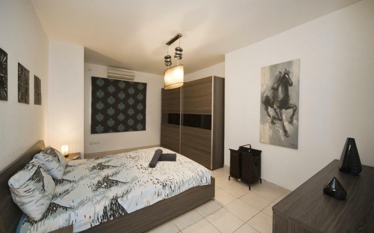 Bm1 - Blue Marine Apartment Saint Julian's Екстер'єр фото